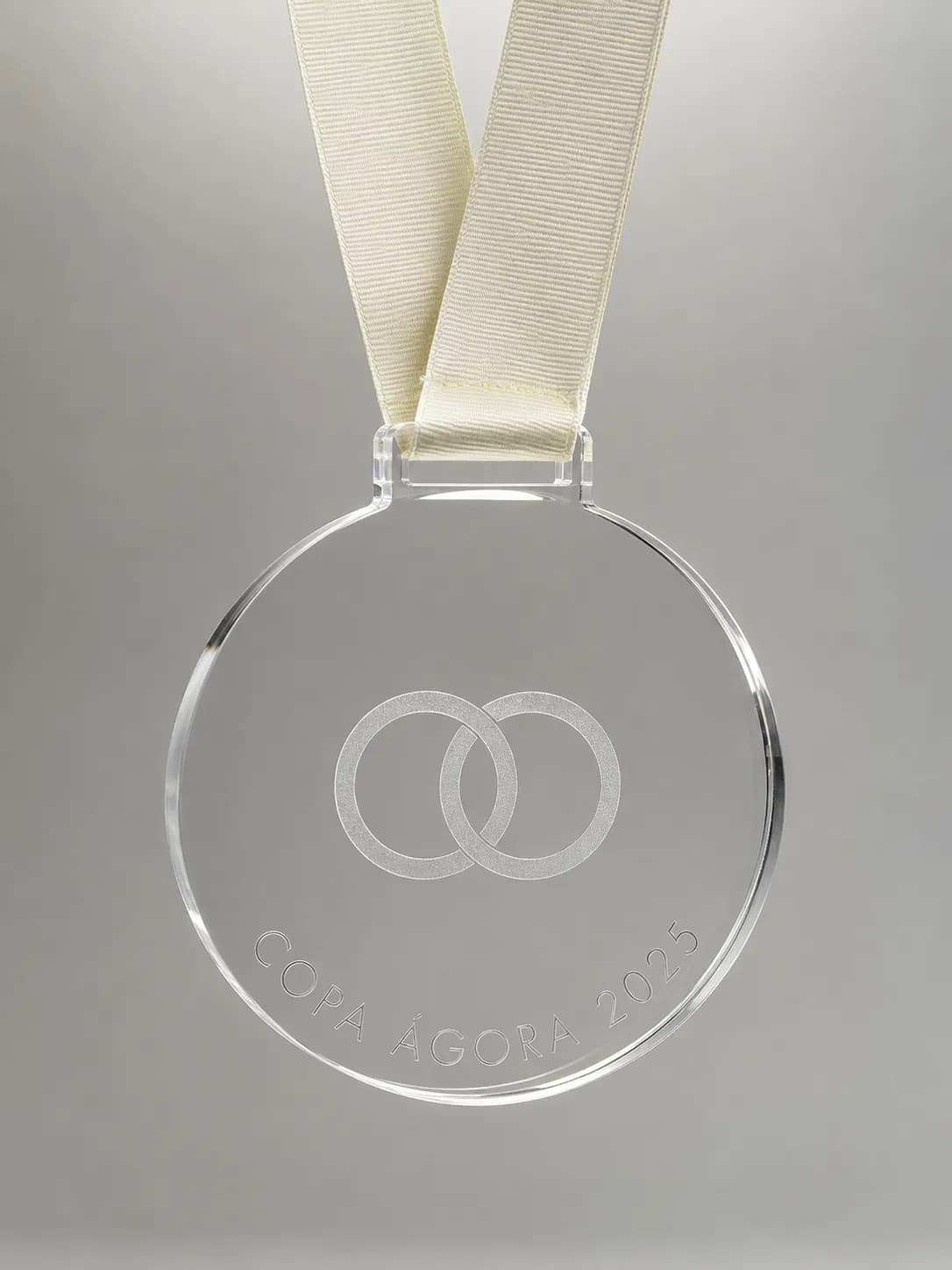 Trofeo de bodas en metacrilato