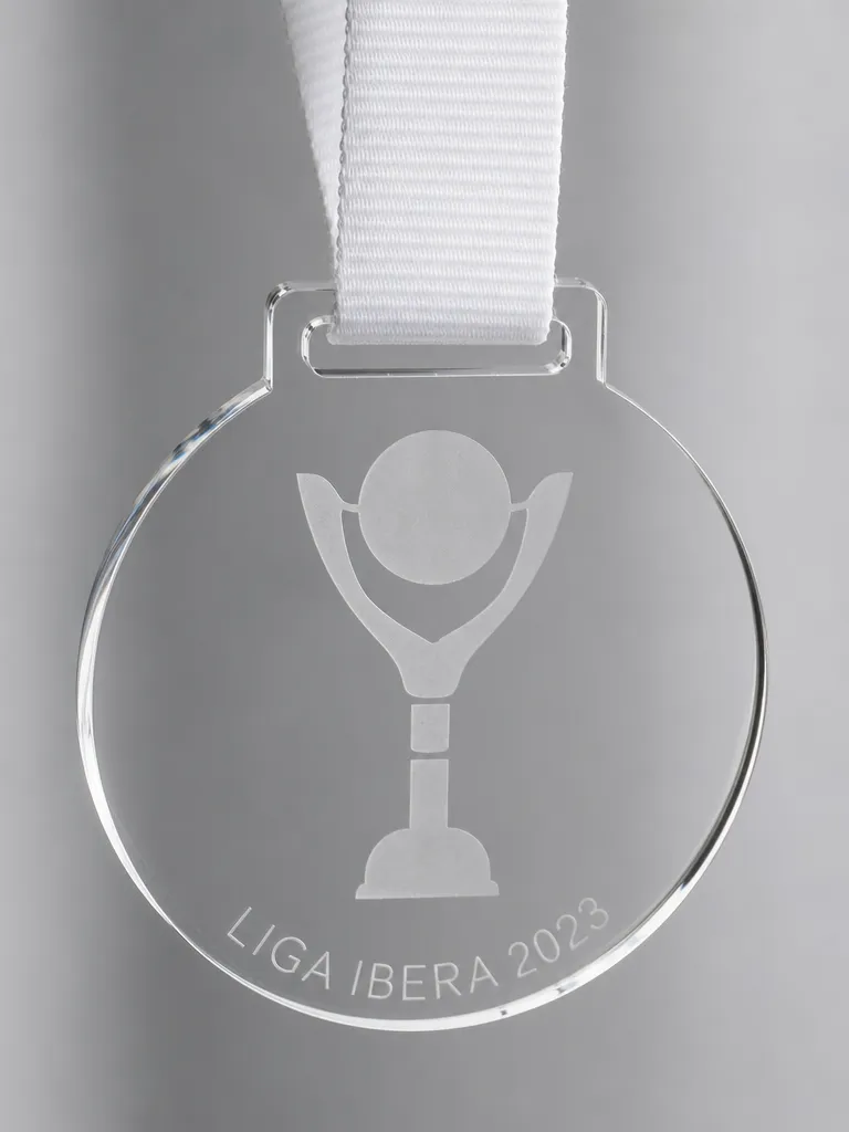 Trofeo de comuniones en metacrilato
