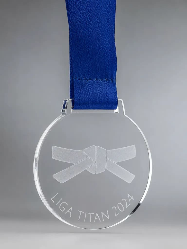 Trofeo de judo en metacrilato