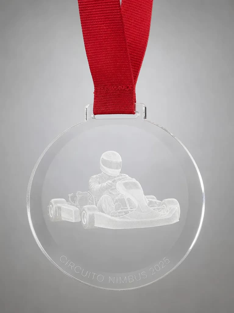 Trofeo de karting en metacrilato